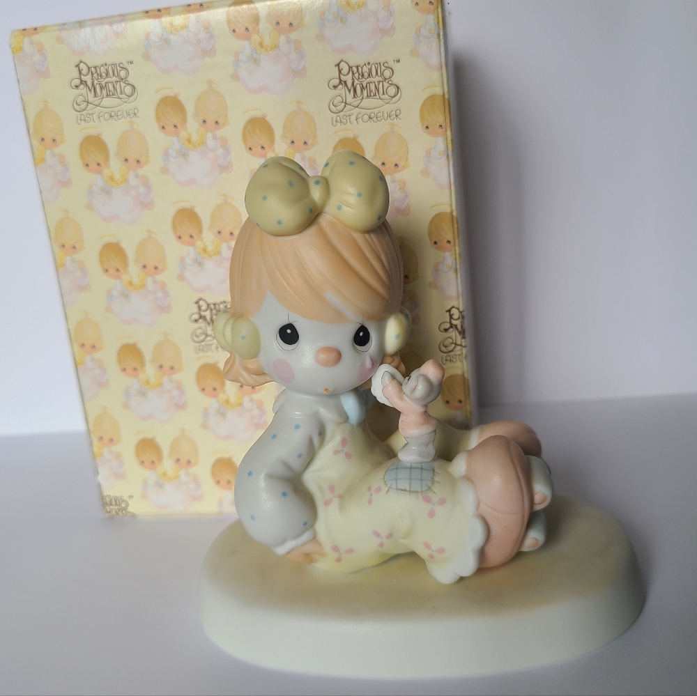 Vintage Precious Moments Friendship Clown Girl Porcelain Collectible Figurine